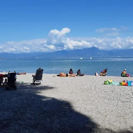 Flat Front Lake With Swimming Pool, Ground Floor Peschiera del Garda