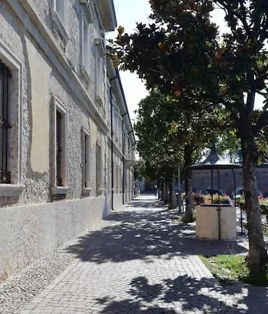 Flat Front With Swimming Pool, Ground Floor